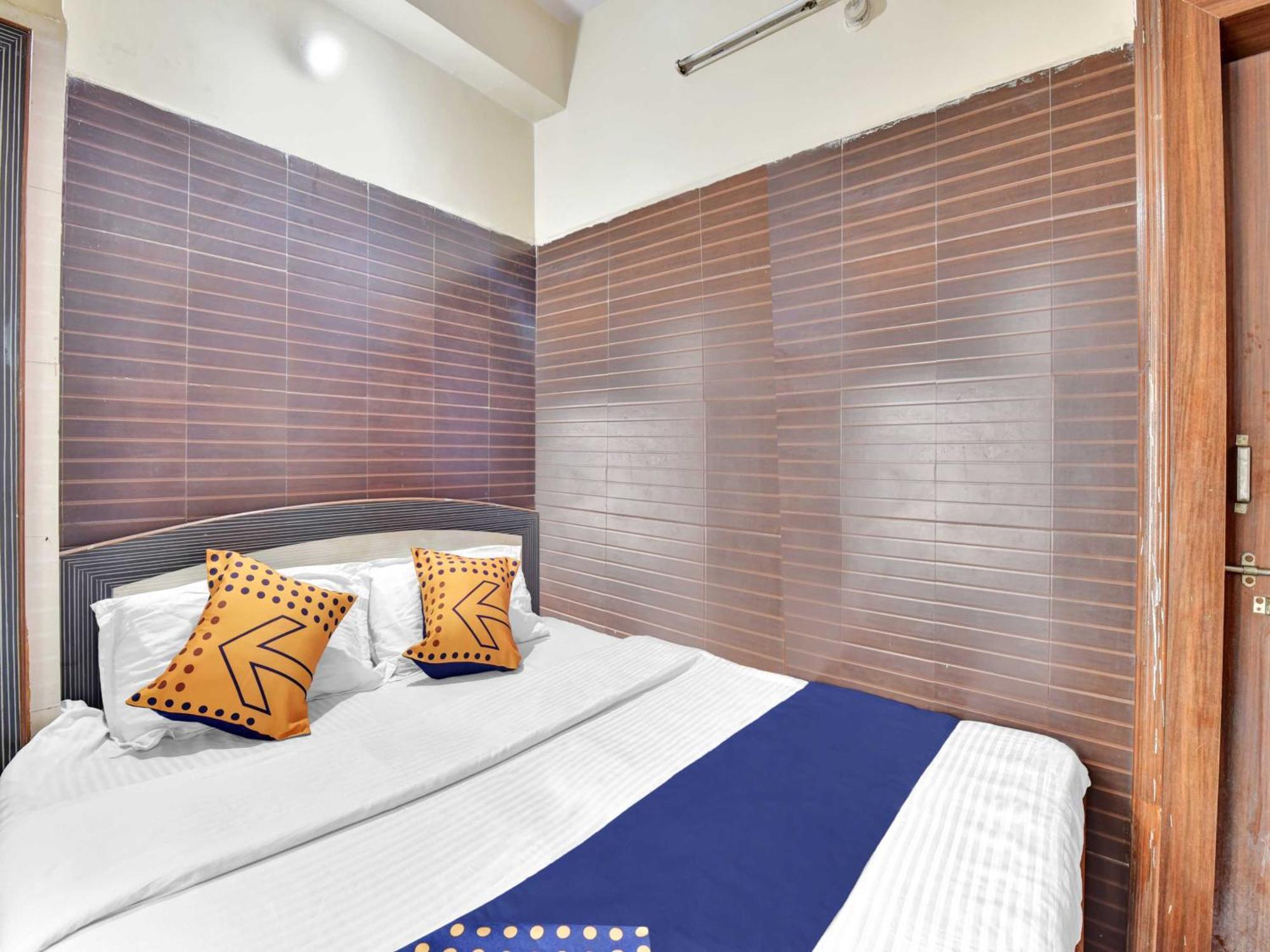 Oyo 85212 Hotel Vaibhav Adžmér Exteriér fotografie
