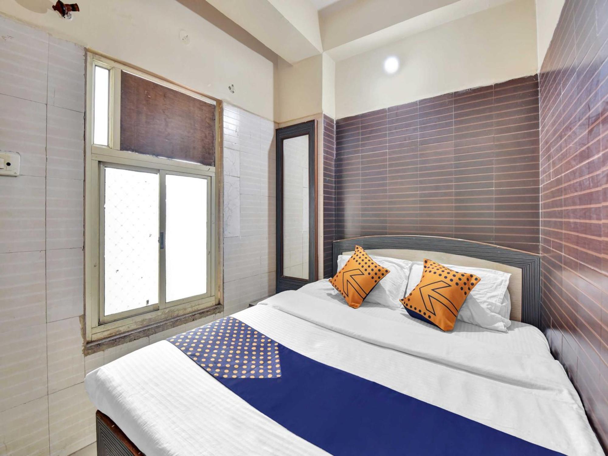 Oyo 85212 Hotel Vaibhav Adžmér Exteriér fotografie
