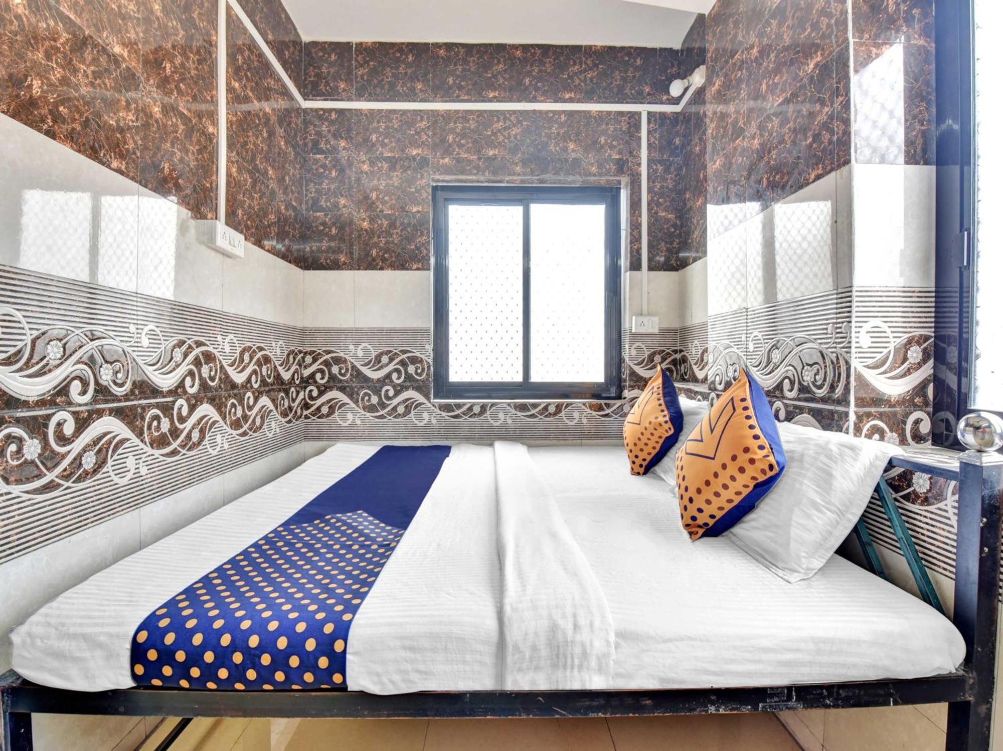 Oyo 85212 Hotel Vaibhav Adžmér Exteriér fotografie
